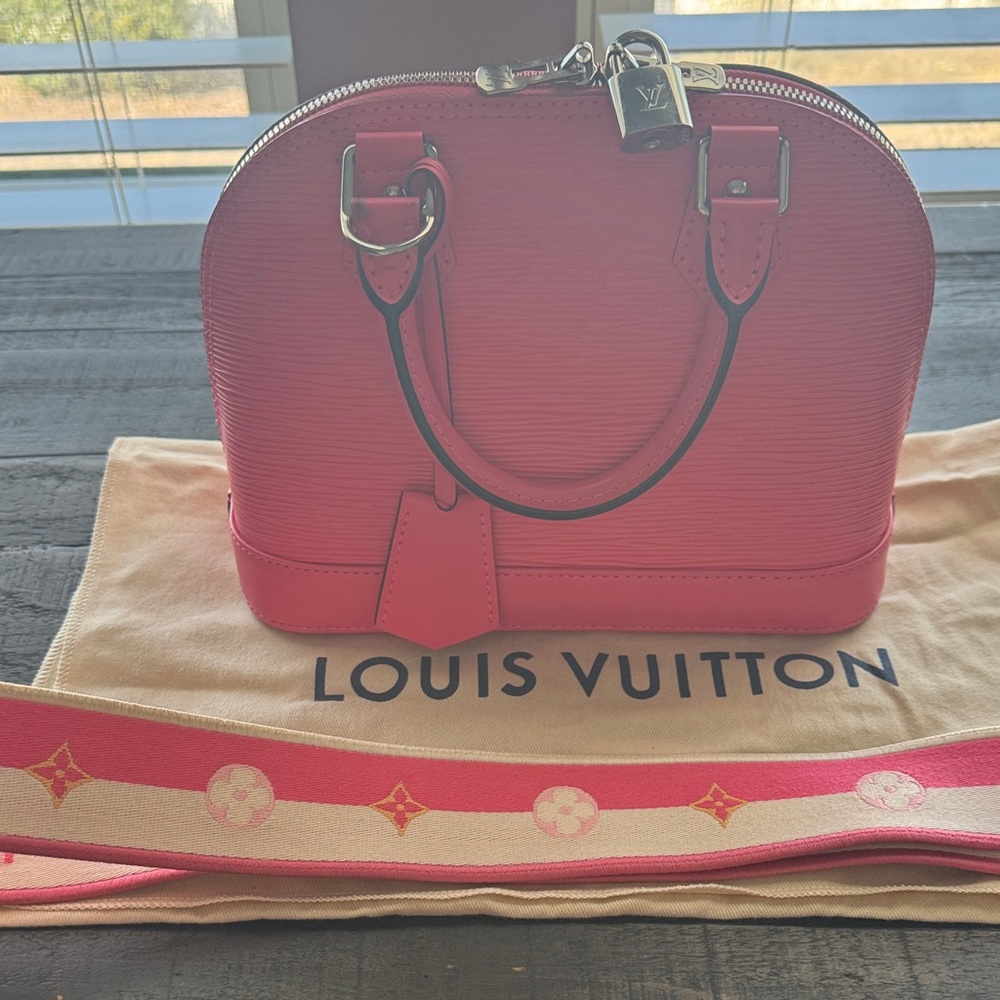 Louis Vuitton Alma BB - Picture 3 of 10